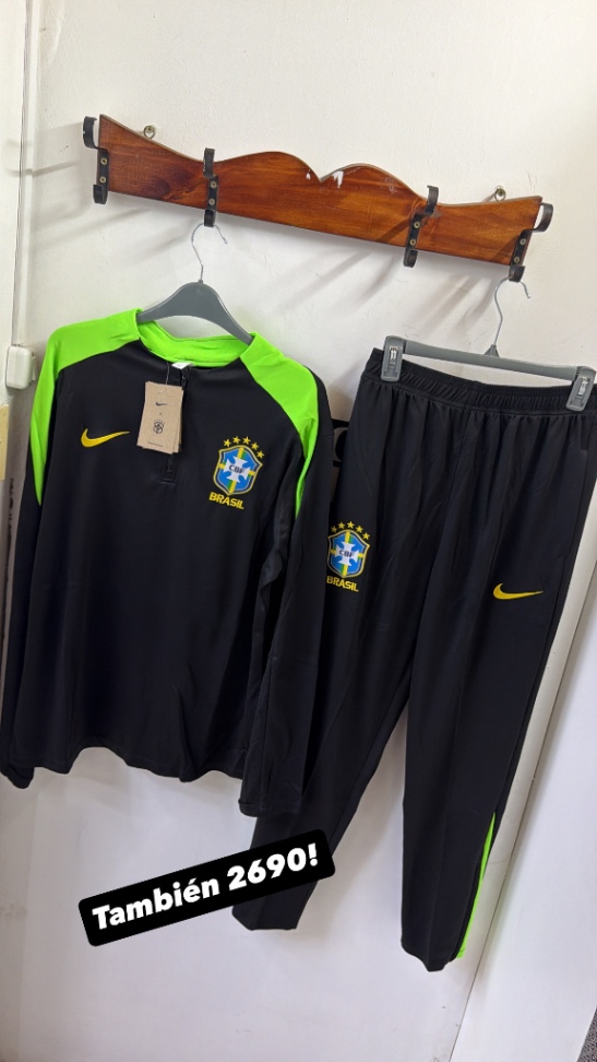 Conjunto de futbol importados  - foto 5