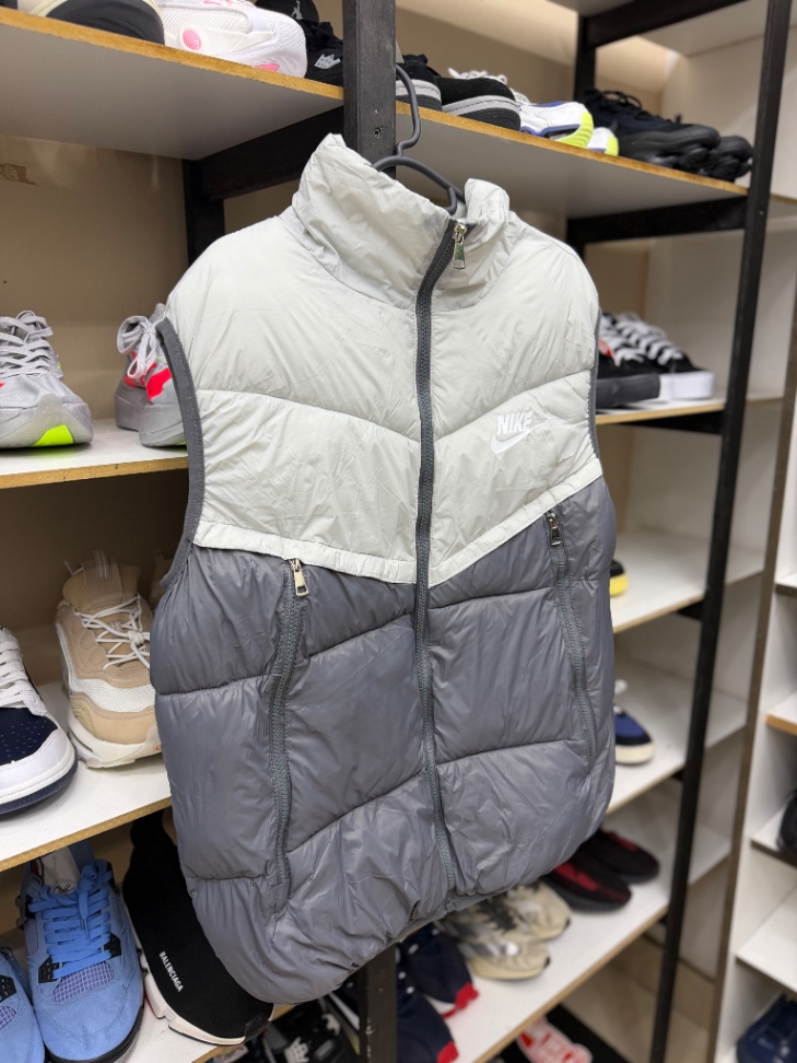 Chaleco Nike puffer 