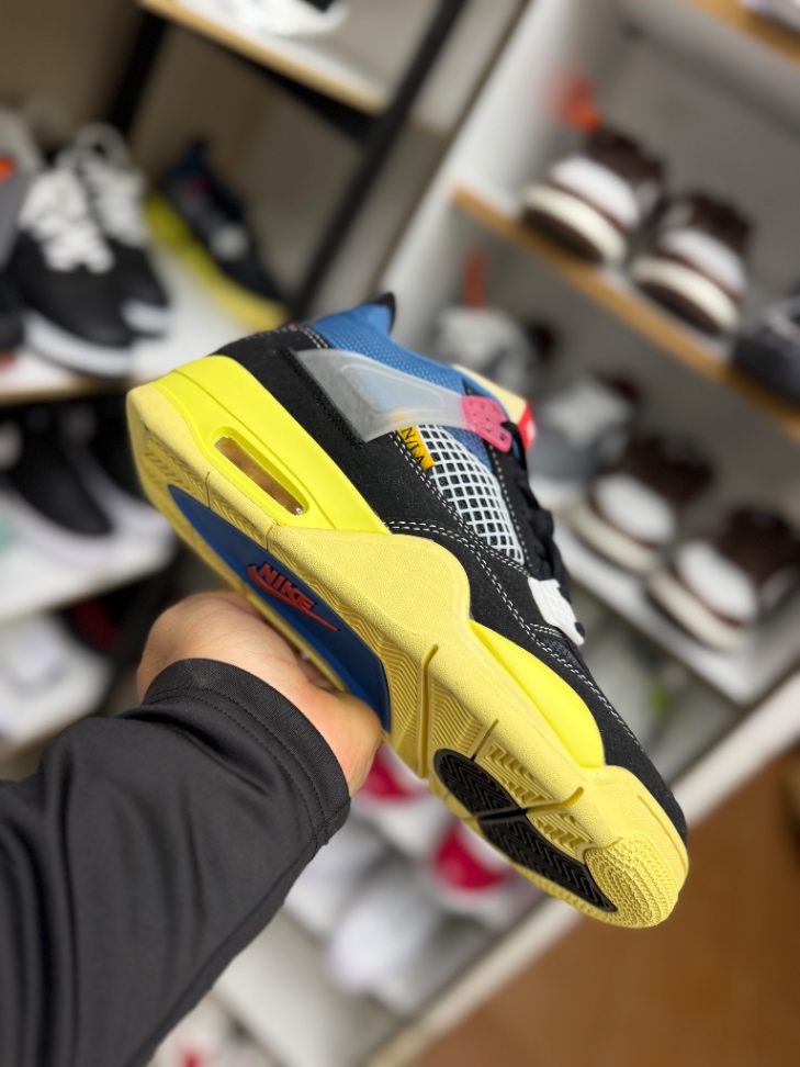 Jordan 4 retro “off- noir” - foto 2