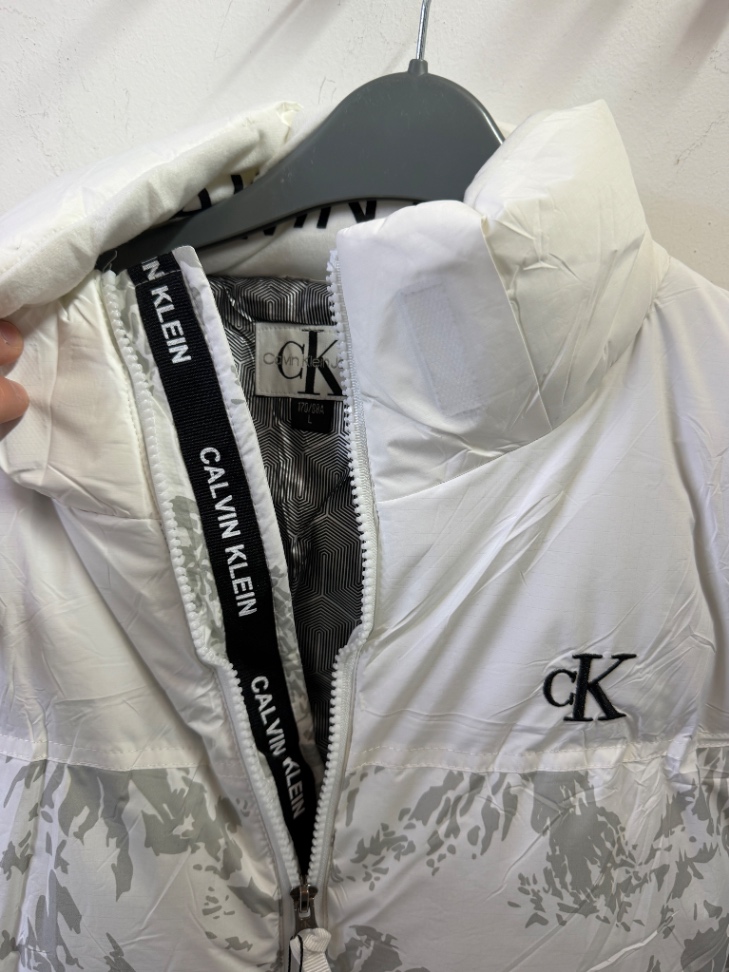 Camperas puffer Calvin klein  - foto 4