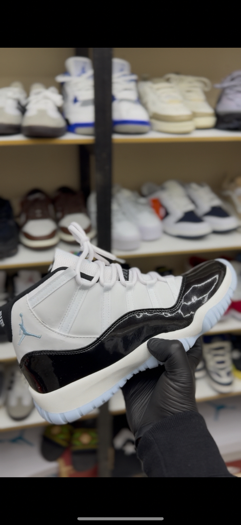 Jordan 11 