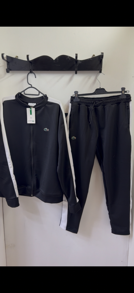 Conjunto deportivo lacoste 