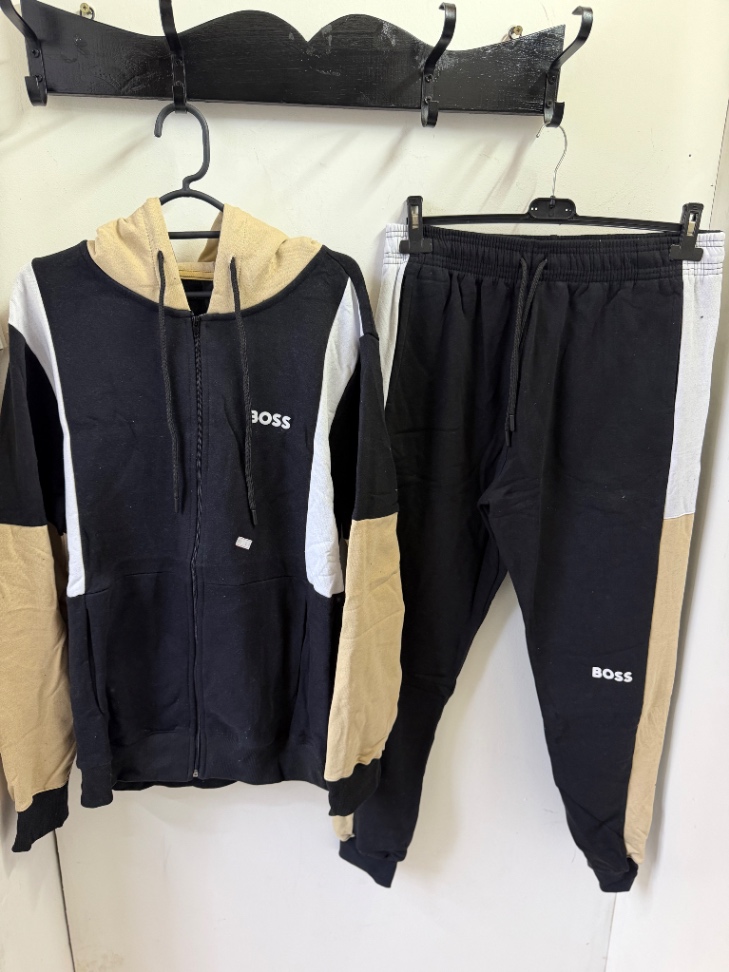 Conjunto deportivo boss - foto 2