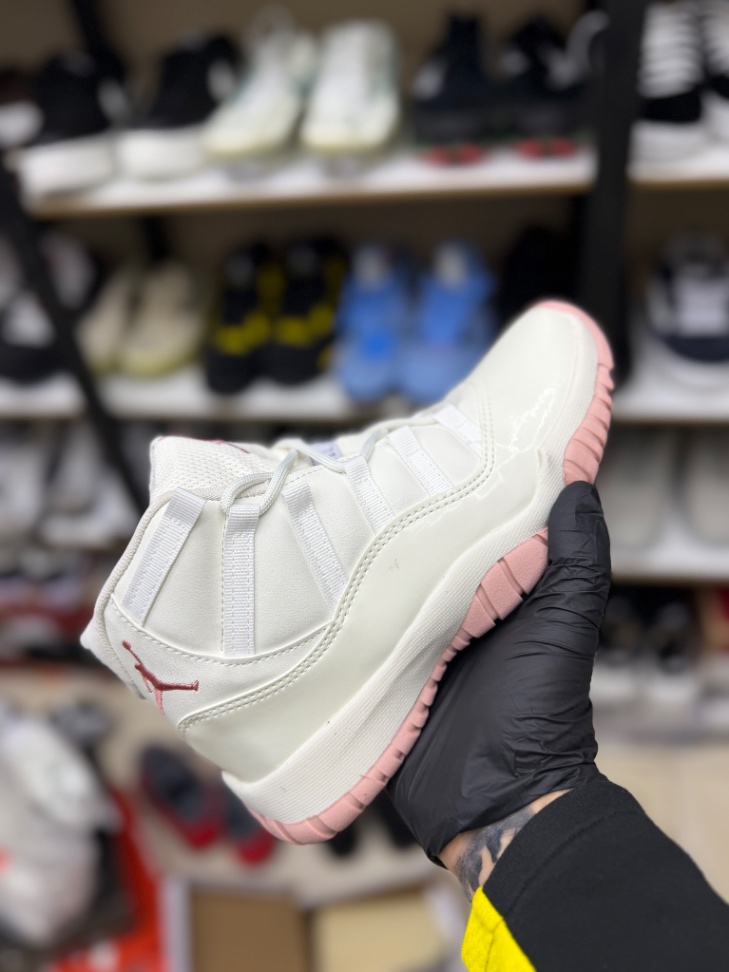 Jordan 11