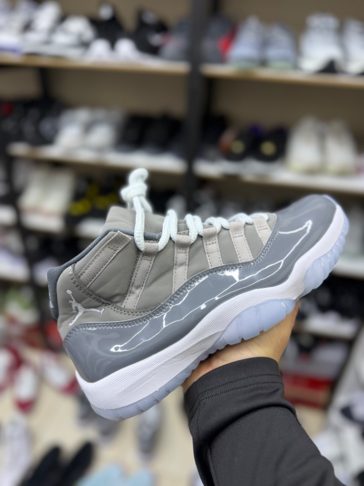 Jordan 11 