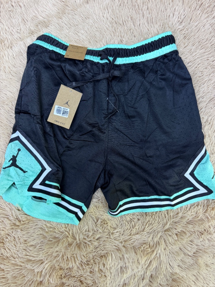 Short jordan diamond - foto 6